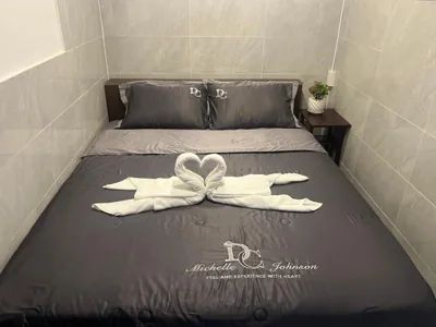 行政套房 — LLAMA Homestay Hotel