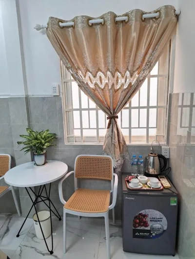 豪华大床房 — LLAMA Homestay Hotel